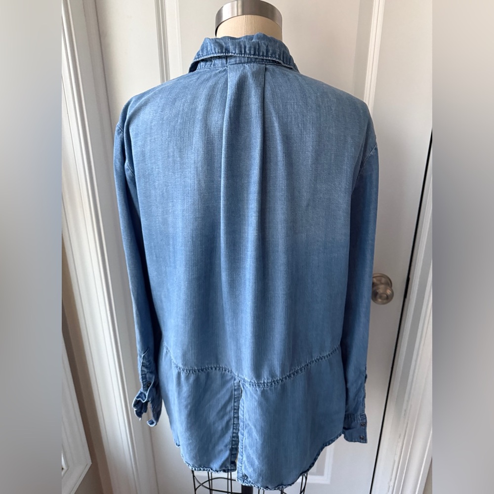 Cloth & Stone Tencel Split Back Button Down Shirt Anthropologie - Picture 6 of 7